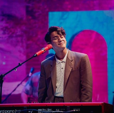 7 Potret Ardhito Pramono Aktor & Penyanyi yang Terjerat Kasus Narkoba