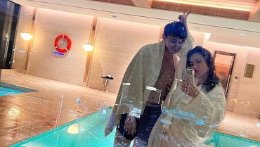Felicya Angelista Pakai Baju Renang, Body Sehabis Melahirkan Bikin Salfok
