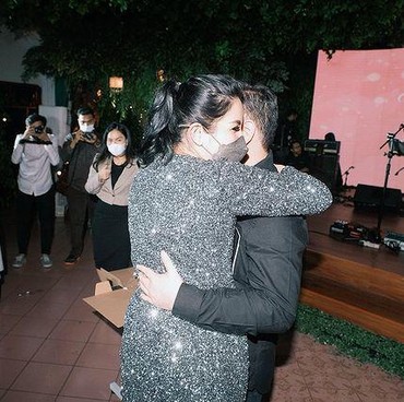 7 Foto Kejutan Mewah Ultah ke-33 Nindy Ayunda dari Kekasih Baru yang Tajir