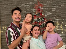 Javier Justin dan Tiffany Orie Sibuk Rawat Anak dengan Cerebral Palsy