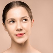 5 Rahasia Cantik Alami ala Perempuan Eropa yang Bisa Kamu Tiru, Effortless dan Memesona!