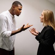 5 Zodiak Ini Punya Cara Tersendiri Atasi Patah Hati Cinta, Cek Kamu yang Mana Nih?