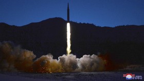 Korut Uji Coba Rudal yang Bisa Bikin AS Waswas, Dibantu Rusia?