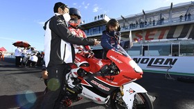 Tulang Paha Belum Tersambung, Mario Aji Ngebet Tampil di Moto3 2022