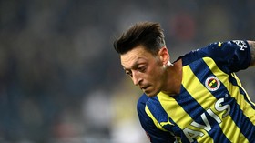 Ozil, Mimpi Rans Cilegon, dan Ketimpangan Liga Indonesia