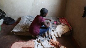 Polisi Tangkap Nabi 'Gadungan' di Zimbabwe Perbudak 251 Anak
