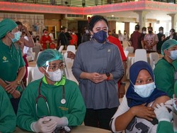 Vaksin Booster Gratis: Diminta Puan, Diwujudkan Jokowi