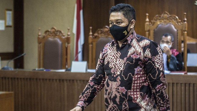 Eks Penyidik KPK Stepanus Robin akan menjalani pidana penjara selama 11 tahun dikurangi dengan masa penahanan yang telah dijalani.