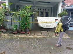 Rumah TKP Pembunuhan Perempuan di Bekasi Dipasangi Garis Polisi