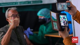 Baru 10 Daerah Jabar Gelar Booster, DIY Habiskan Vaksin Kedaluwarsa