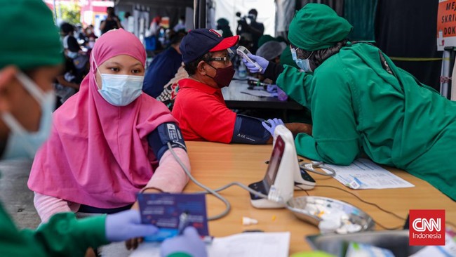 Penggratisan booster vaksin Covid-19 juga dinilai demi mempermudah alur vaksinasi. Penyuntikan dosis ketiga akan serupa dengan vaksinasi sebelumnya.