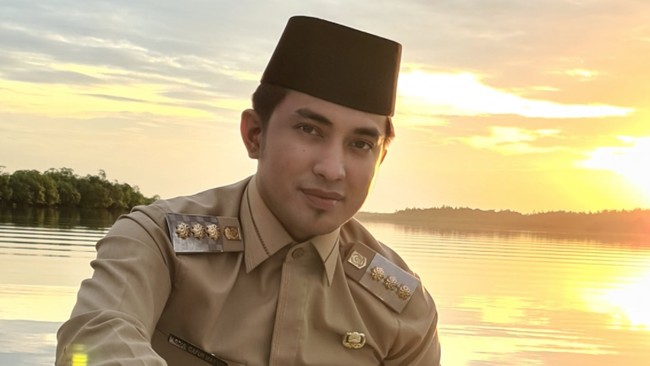 KPK langsung menahan Bupati Penajam Paser Utara (PPU) Abdul Gafur Mas'ud usai ditetapkan jadi tersangka kasus dugaan penerimaan suap dan gratifikasi.