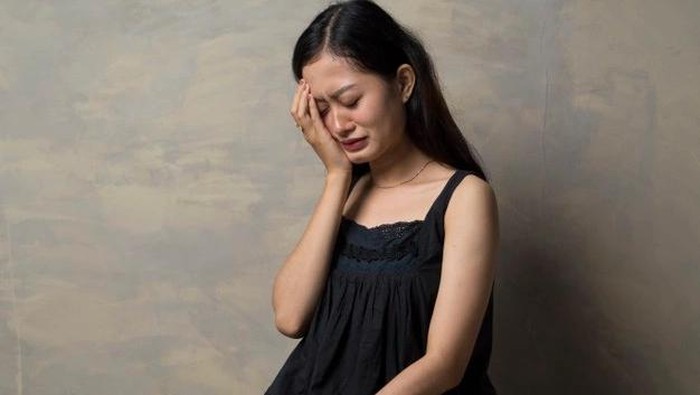 5 Alasan Mengapa Kamu Kerap Merasa Tidak Cukup Baik, Punya Pengalaman Traumatis Salah Satunya