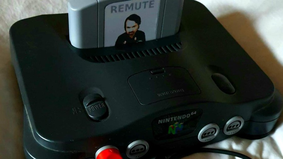 Album Remute dalam versi kaset Nintendo 64