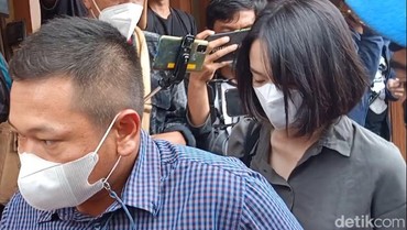img-title Jeanneta Sanfadelia Istri Ardhito Pramono Hasil Selingkuhan?