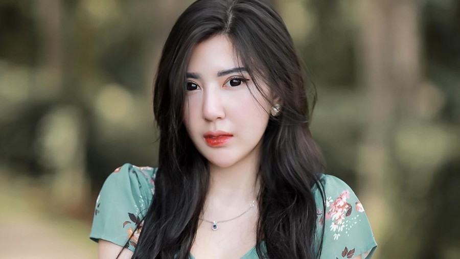 Bella Sulian bella sulian