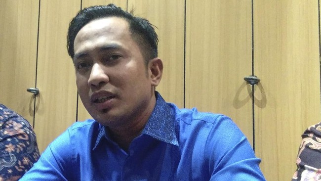 KPK menetapkan Bupati Penajam Paser Utara, Kalimantan Timur, Abdul Gafur Mas'ud sebagai tersangka dugaan tindak pidana korupsi.