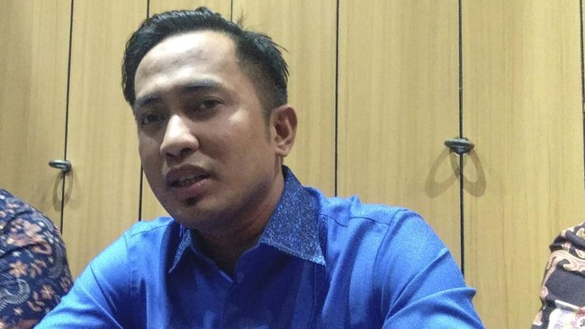 KPK Tetapkan Bupati Penajam Paser Utara Jadi Tersangka KPK menetapkan Bupati Penajam Paser Utara, Kalimantan Timur, Abdul Gafur Mas'ud sebagai tersangka dugaan tindak pidana korupsi.