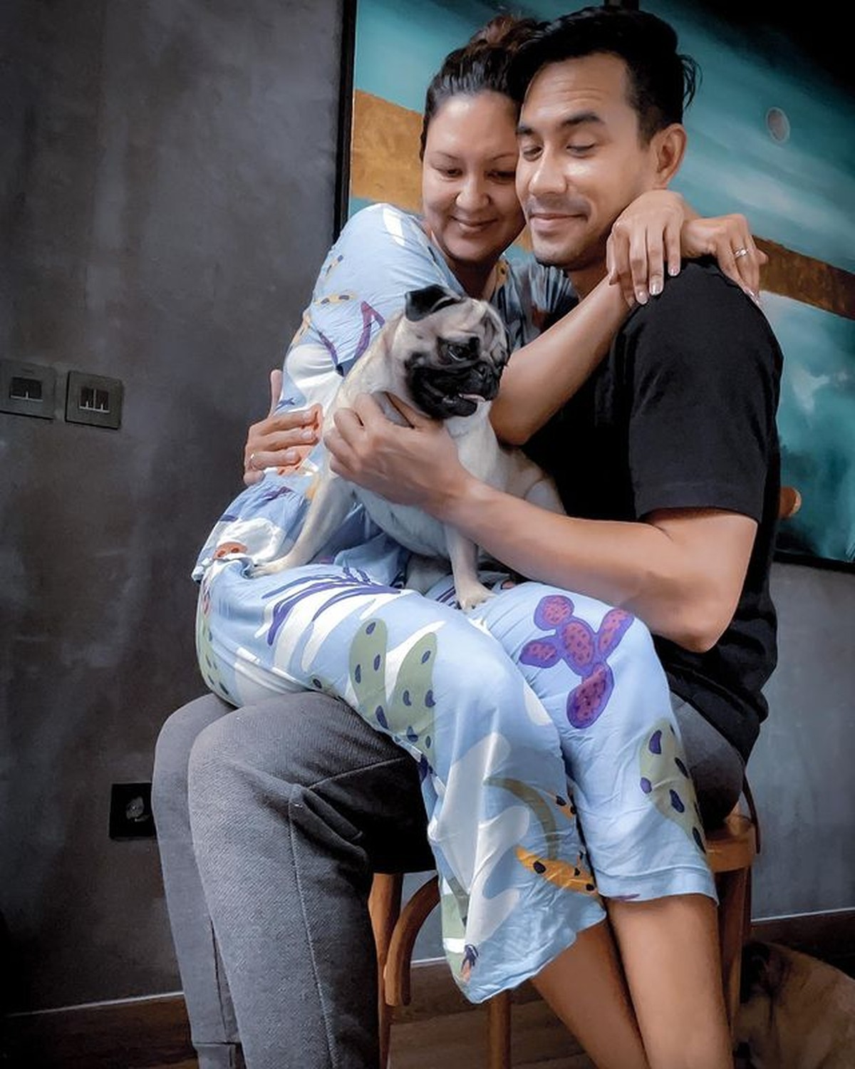 Darius Sinathrya dan Donna Agnesia telah menikah selama 15 tahun&comma; pernikahan mereka kini jadi sorotan&period; Yuk intip potretnya&excl;