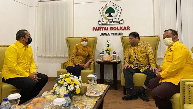 Airlangga Hartarto menyebut, provinsi Jawa Timur menjadi salah satu basis konsolidasi Golkar. Terlebih, hubungan baik dengan Khofifah sudah berlangsung lama.