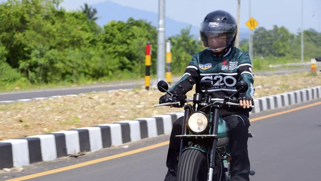 Jelang MotoGP Mandalika, Istana memastikan Presiden Joko Widodo tak akan mengikuti parade para pembalap MotoGP di Jakarta besok.