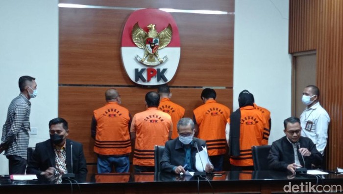 Jumpa pers OTT KPK, Bupati Penajam Paser Utara, Kalimantan Timur, Abdul Gafur Mas'ud