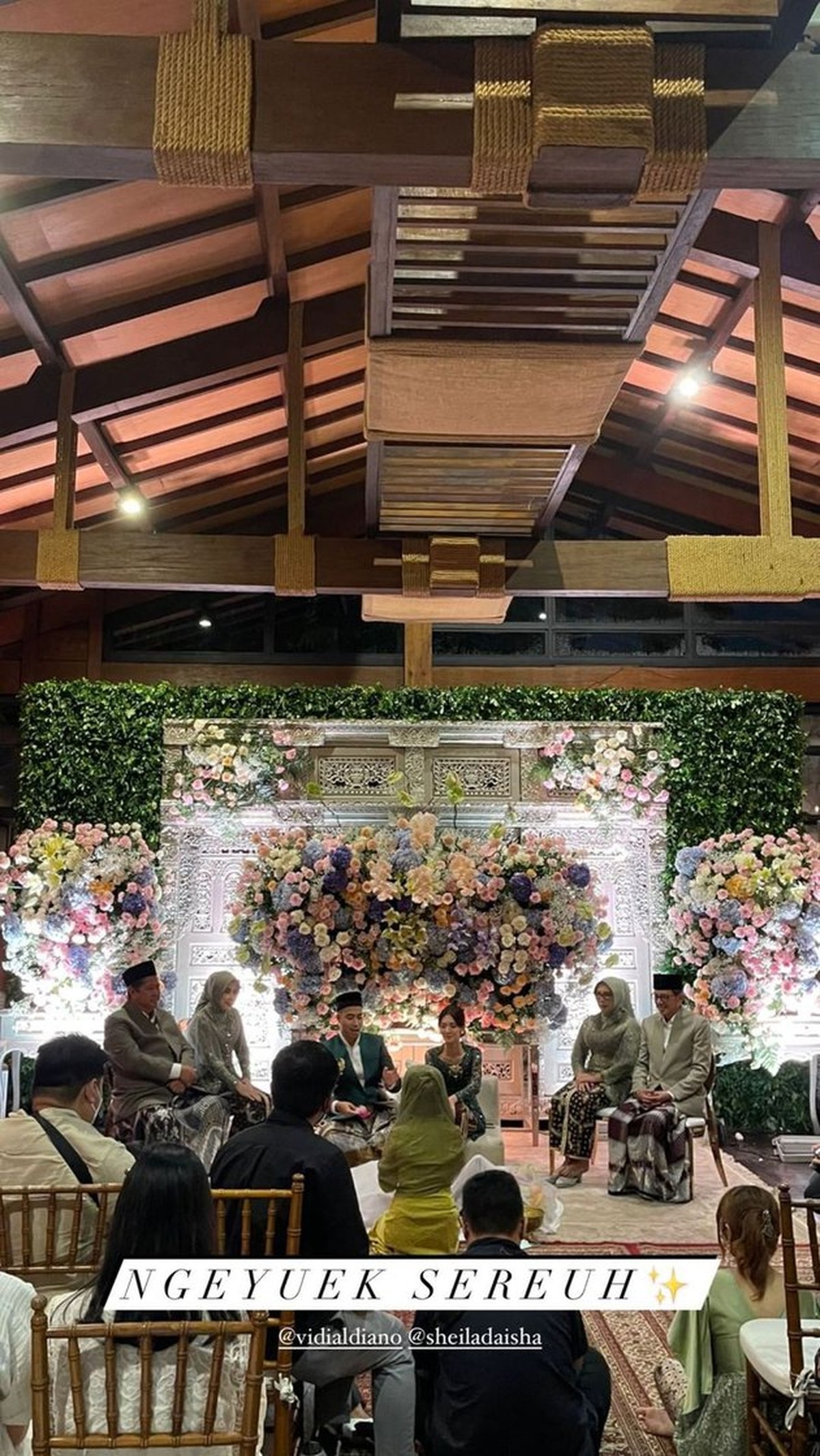 8 Potret Pengajian dan Siraman Vidi Aldiano & Sheila Dara Jelang Nikah