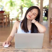 Masih Usia Muda tapi Sering Pegal Linu? Ternyata Ini Penyebab dan Cara Mengatasinya!
