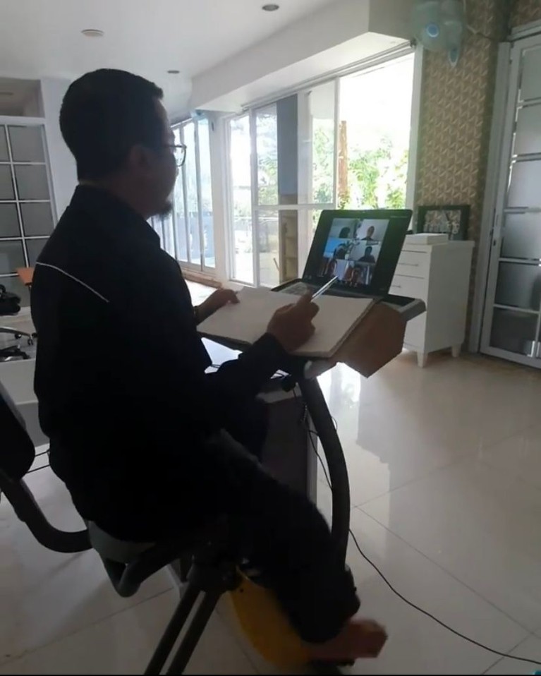 Potret Rumah Yusuf Mansur Ustaz Yusuf Mansur bikin heboh karena digugat dan disebut penipu hingga triliun rupiah, rumah mewahnya pun jadi sorotan. Yuk intip!