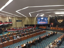 Dicecar DPRD, Anak Buah Anies Tak Buka Data Duit Tunjangan Gubernur-Wagub