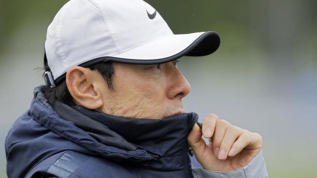 Alasan Kim Pan Gon Depak Shin Tae Yong pada 2018 Pelatih baru timnas Malaysia Kim Pan Gon merupakan sosok yang mendepak Shin Tae Yong dari kursi pelatih timnas Korea Selatan usai Piala Dunia 2018.