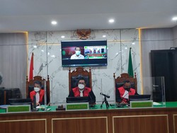 Sidang Vonis Bruder Angelo Predator Seks di Panti Asuhan Depok Ditunda
