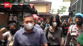 VIDEO: Ardhito Pramono Dijenguk Istri