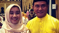 <p>Potret lainnya Yusril bersama sang istri. (Foto: Instagram @yusrilihzamhdr)</p>