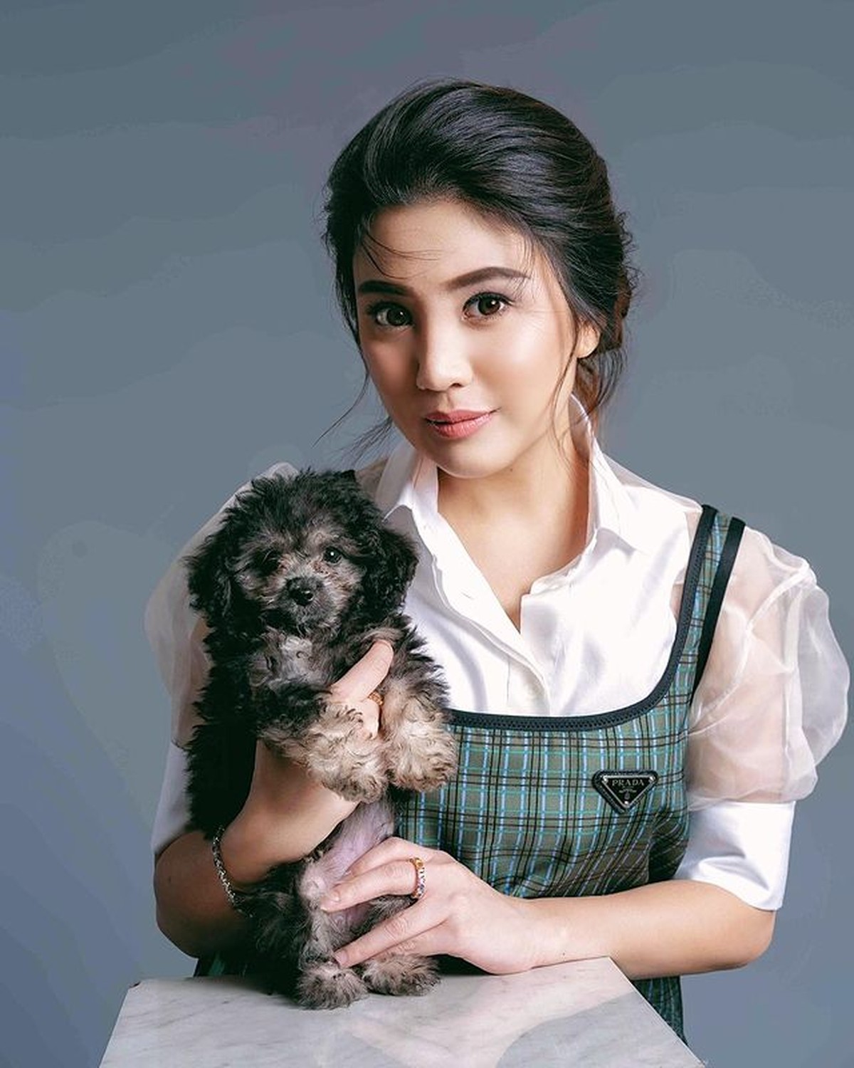 Kevin Sanjaya akhirnya go public dengan Valencia Tanoesudibjo putri konglomerat Hari Tanoesudibjo&period; Yuk intip potretnya&excl;