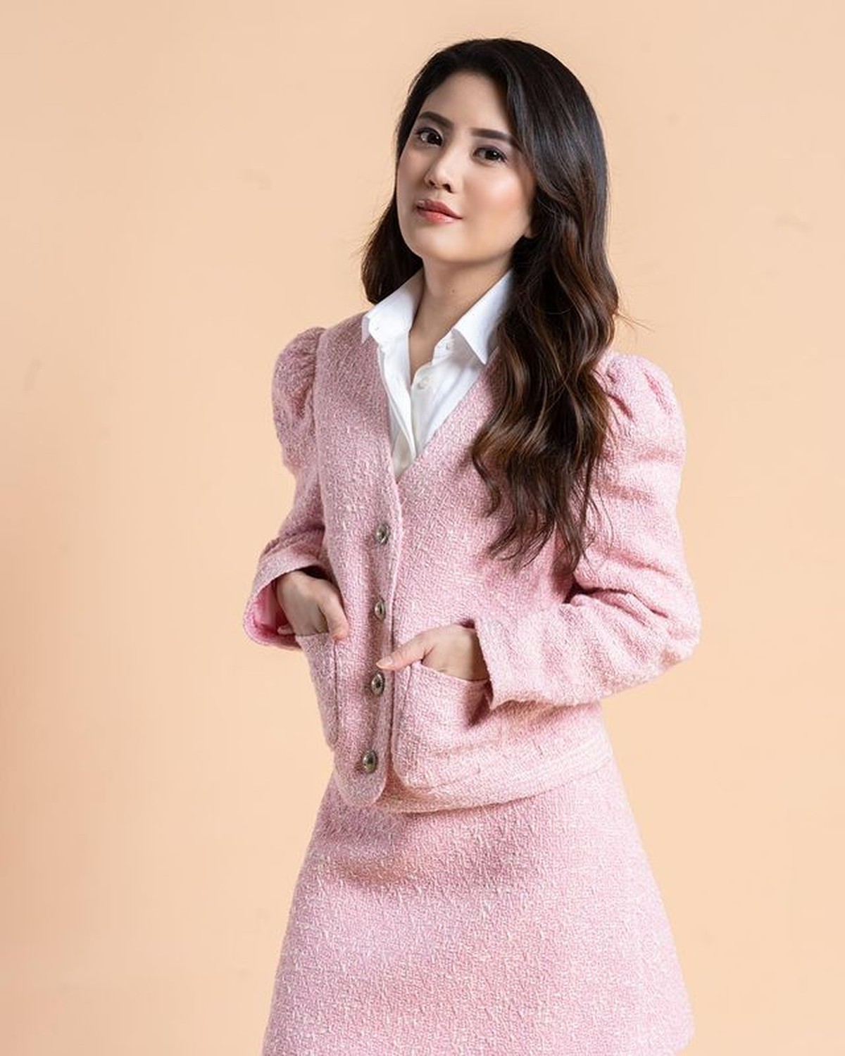 Kevin Sanjaya akhirnya go public dengan Valencia Tanoesudibjo putri konglomerat Hari Tanoesudibjo&period; Yuk intip potretnya&excl;