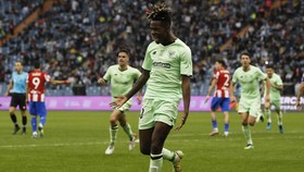 Barcelona Gigit Jari, Nico Williams Teken Kontrak Baru di Bilbao