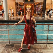 Inspirasi Tampilan Stylish ala Putri Marino dalam Memakai Busana Bernuansa Etnik