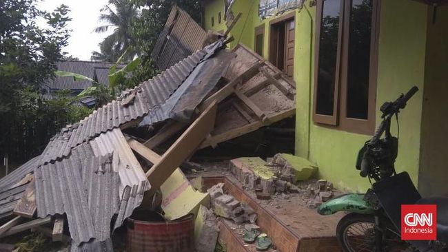 50 Persen Listrik Terdampak Gempa Banten Belum Menyala PT PLN (Persero) baru memulihkan 50 persen listrik pelanggan yang terdampak gempa Banten hingga pukul 18.00 WIB, Jumat (14/1).