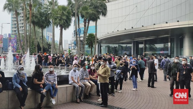 Menurut Koordinator Mitigasi Gempabumi dan Tsunami BMKG, Daryono, gempa Magnitudo 6,7 berpusat di Banten yang terjadi siang hari ini dipicu mekanisme sesar naik