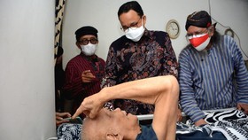 Anies Disebut Janji Bantu Penerbitan Novel Remy Sylado