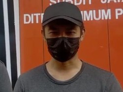 Permintaan Maaf Hadfana Firdaus Penendang Sesajen di Semeru
