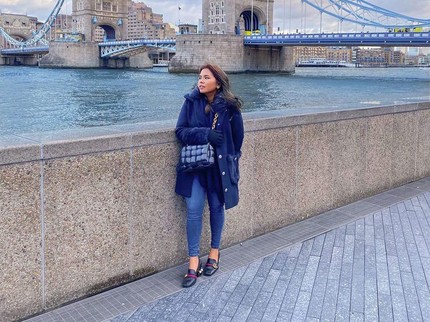 7 Potret Cantik Felicia Hutapea, Anak Hotman Paris yang Jadi Pengacara di Inggris