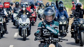 VIDEO: Jokowi Naik Motor Tinjau Persiapan MotoGP Mandalika