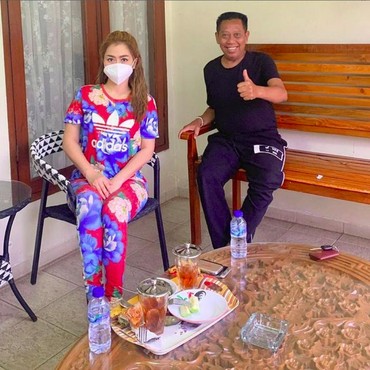 Batal Jenguk, Vega Darwanti Ungkap Kondisi Terkini Tukul Arwana