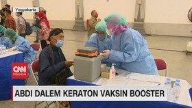 VIDEO: Abdi Dalem Keraton Vaksin Booster