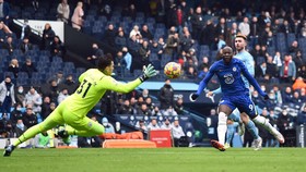 Chelsea Kalah dari Man City, Tuchel Kritik Performa Buruk Lukaku