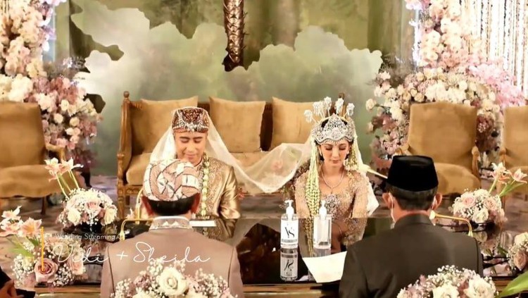 Pernikahan Vidi Aldiano dan Sheila Dara