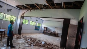 FOTO: Gempa Banten Rusak Rumah hingga Sekolah