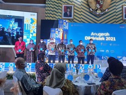 UM Surabaya Raih Penghargaan Diktiristek 2021, Satu-satunya PTS di Jatim